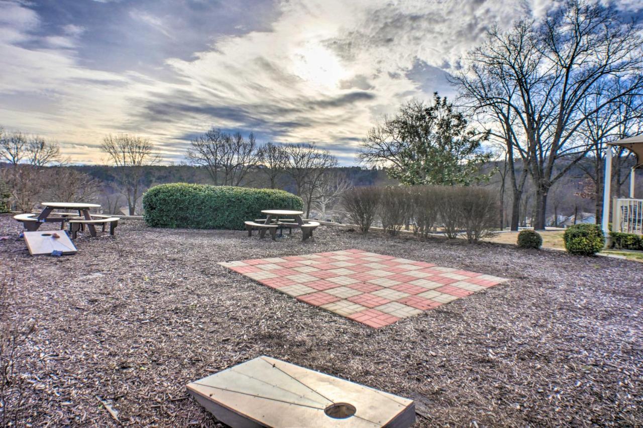 Lavish Branson Escape With Resort And Lake Access Exteriör bild